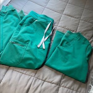 Figs scrubs, good condition, price set